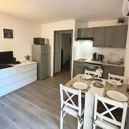 Charmant Studio Climatise 24 M2 Terrasse A 100M De La Plage Saint-Mandrier-sur-Mer Kültér fotó